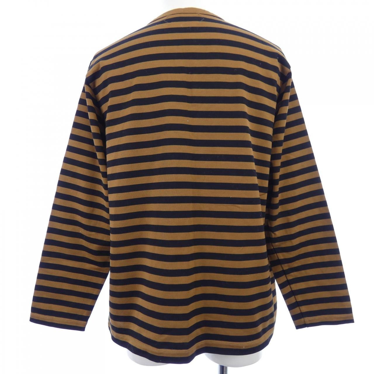 オーベルジュ AUBERGE Brilla Tシャツ