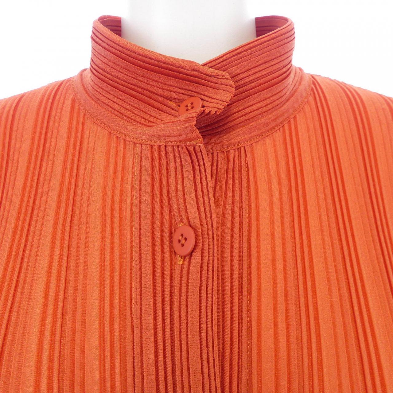 百褶PLEATS PLEASE襯衫