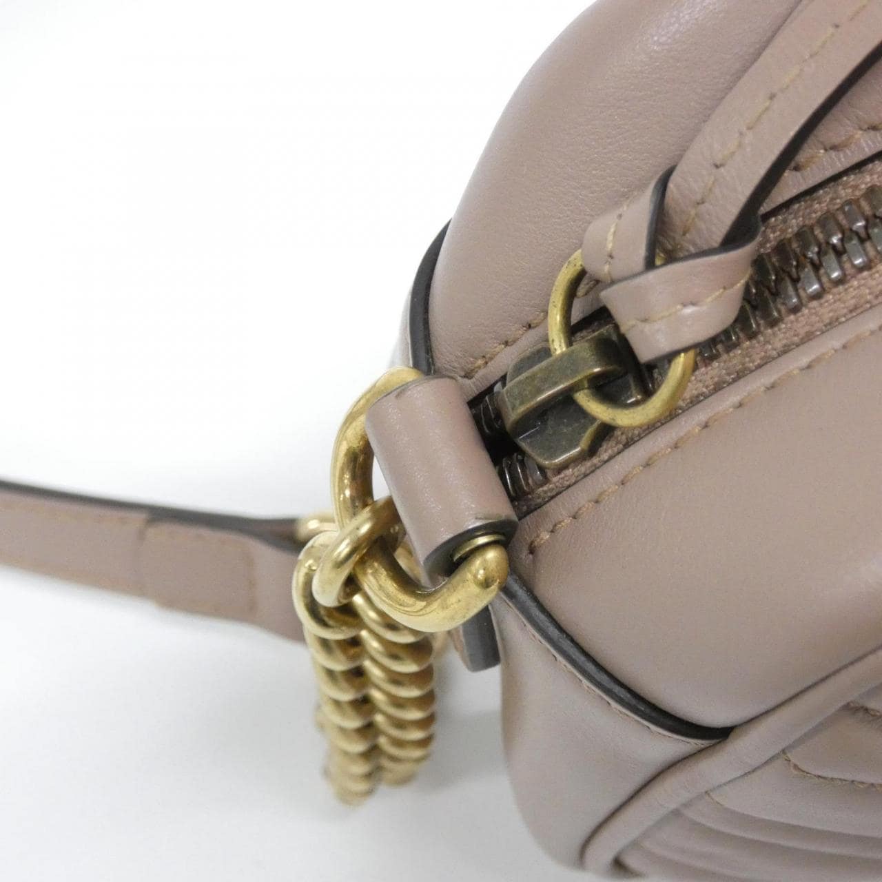 グッチ GG MARMONT 447632 DTD1T ショルダーバッグ