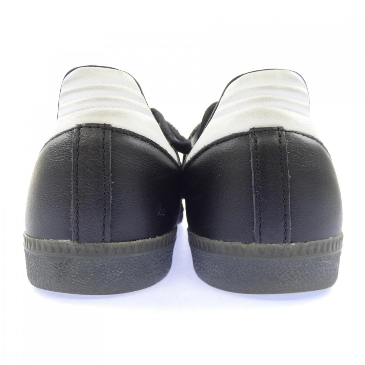アディダス ADIDAS fucking awesame スニーカー