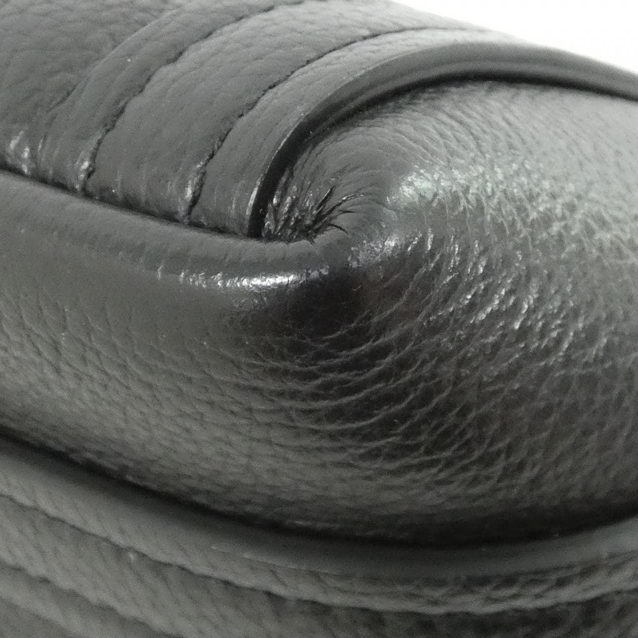 バレンシアガ エブリデイ XS ノース サウス トート 672793 15YUN バッグ