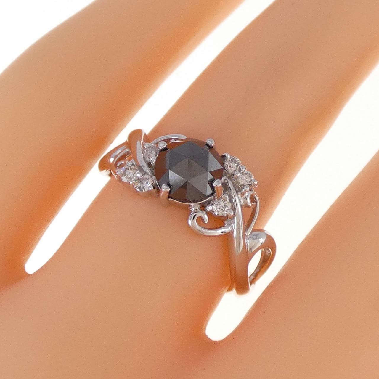 コメ兵｜K18WG ダイヤモンド リング 1.02CT｜ジュエリー｜リング ...