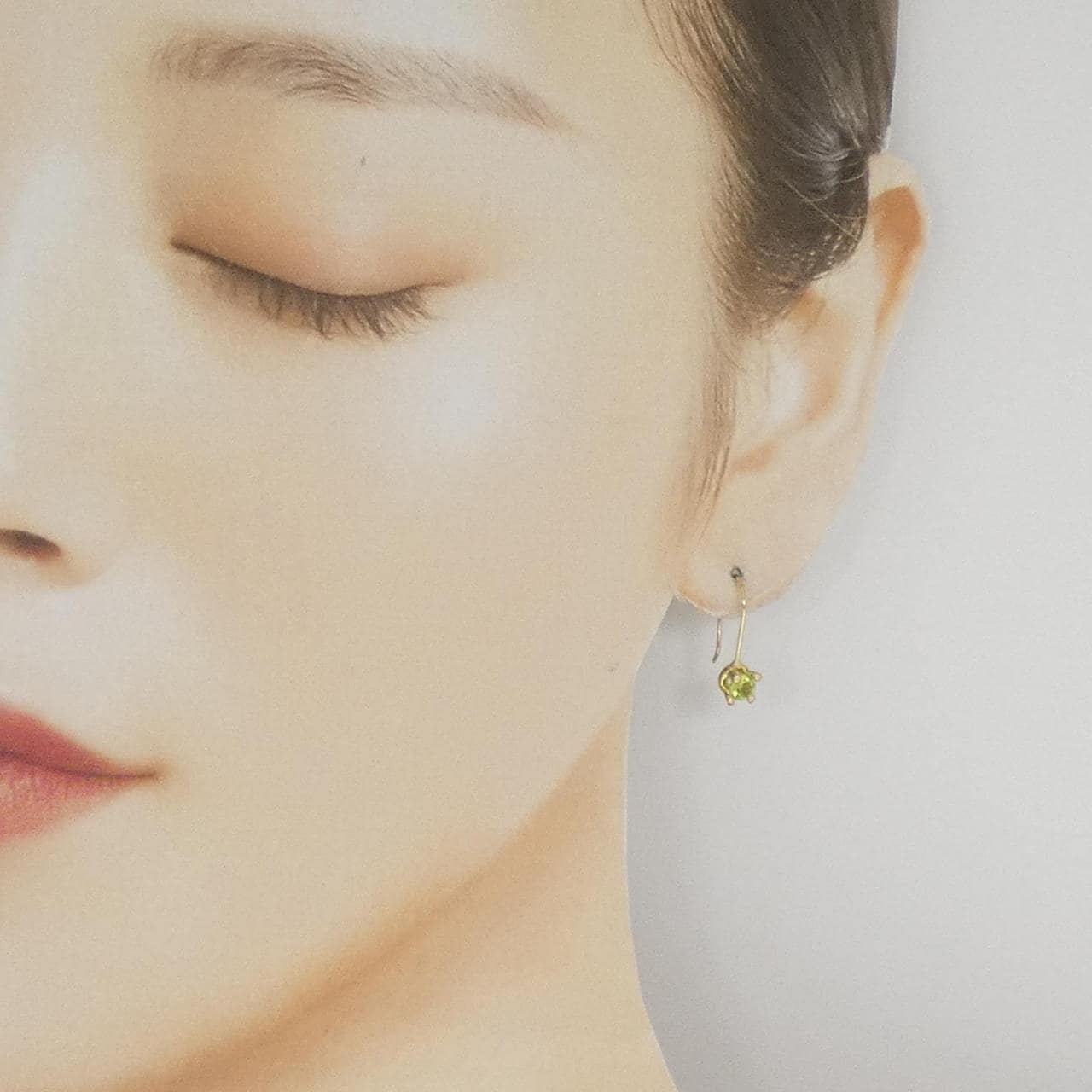 K18YG橄欖石耳釘