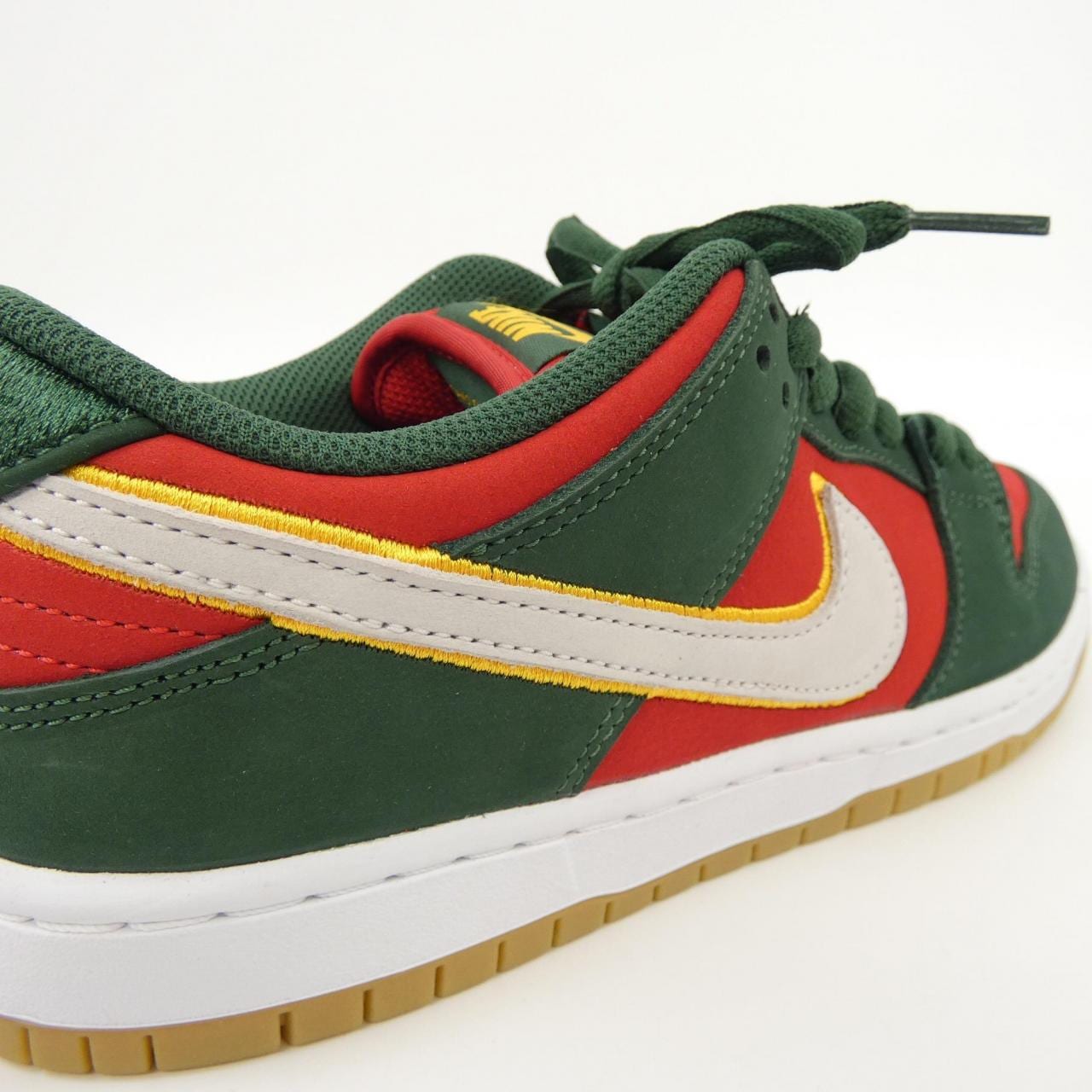 ナイキ NIKE スニーカー