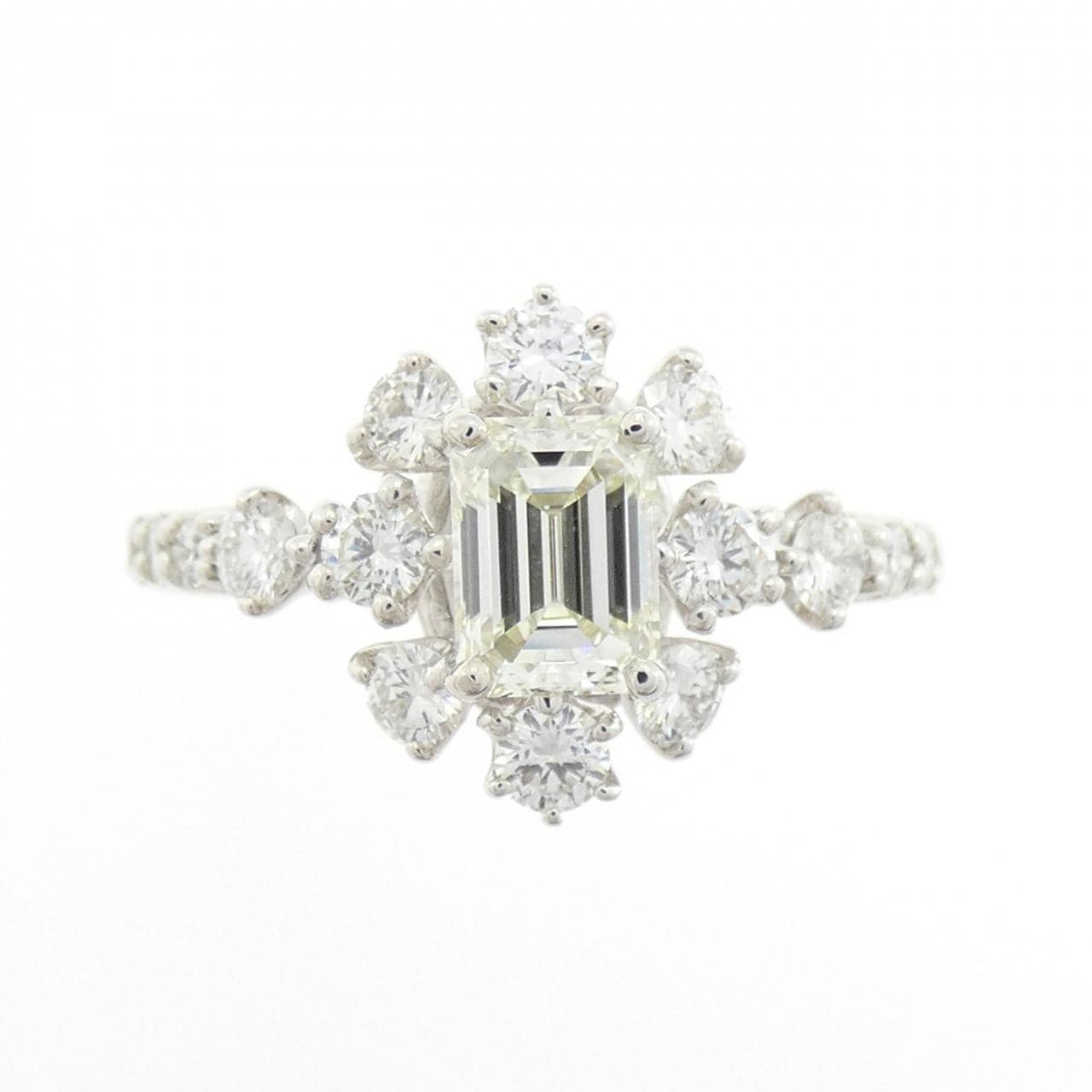 K18WG ダイヤモンド リング 0.788CT L VS1 エメラルドカット