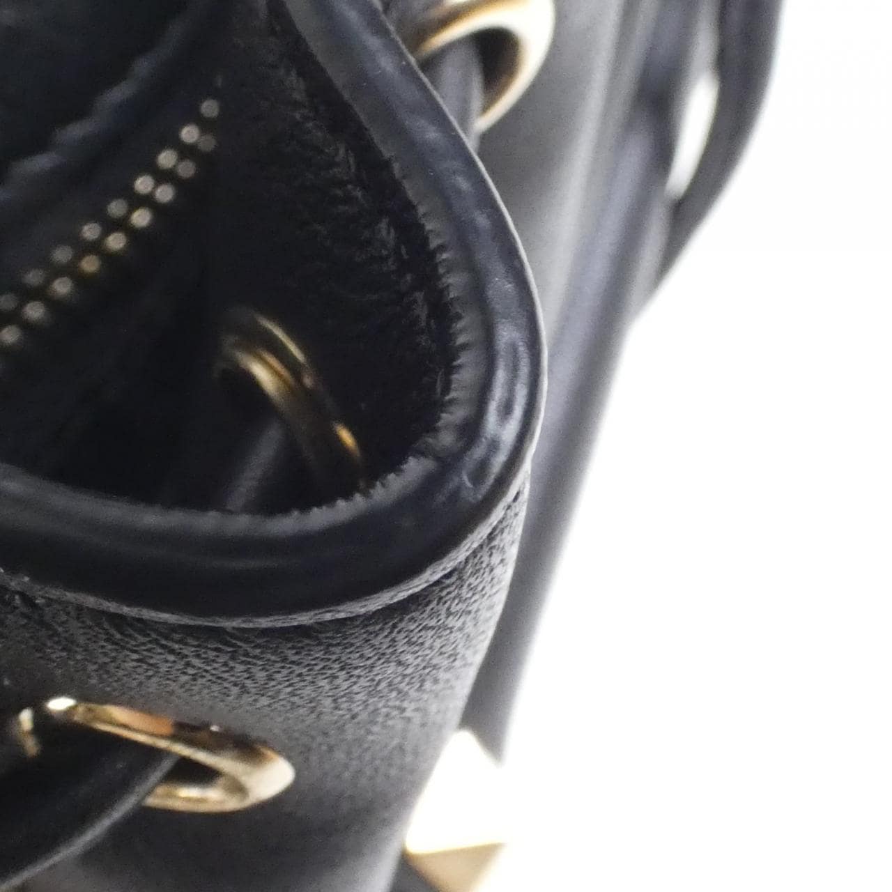 ヴァレンティノガラヴァーニ IW2P0443BOL ショルダーバッグ