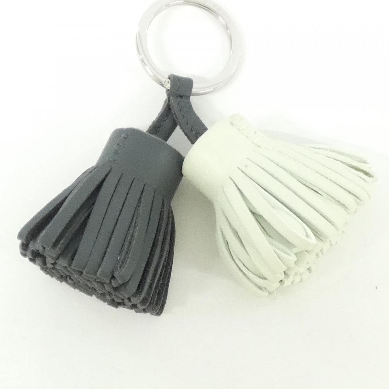 エルメス カルメン ウノドス 077895CJ キーリング