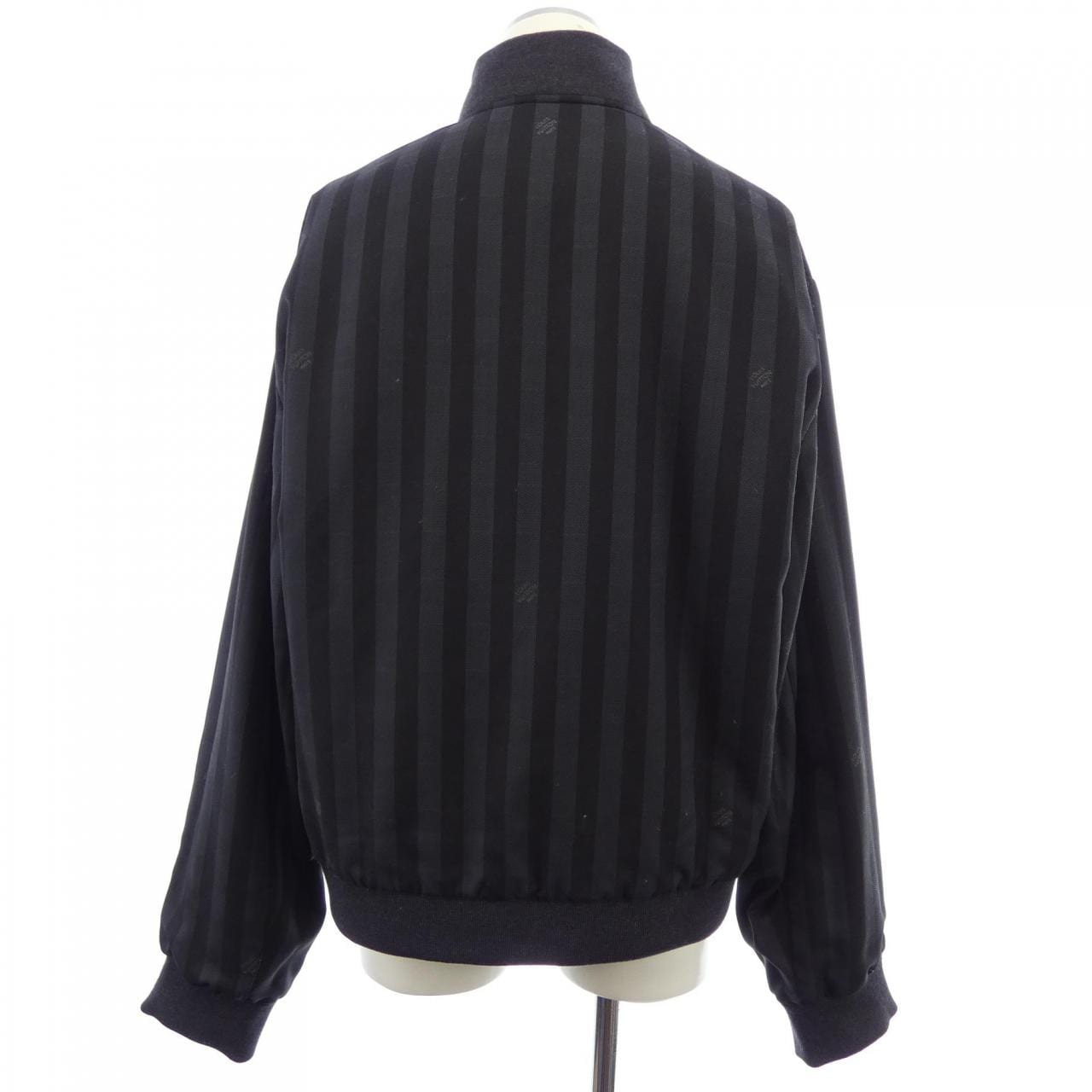 ルイヴィトン LOUIS VUITTON リバーシブルトラッカージャケット HNB15EGC6 ジャケット