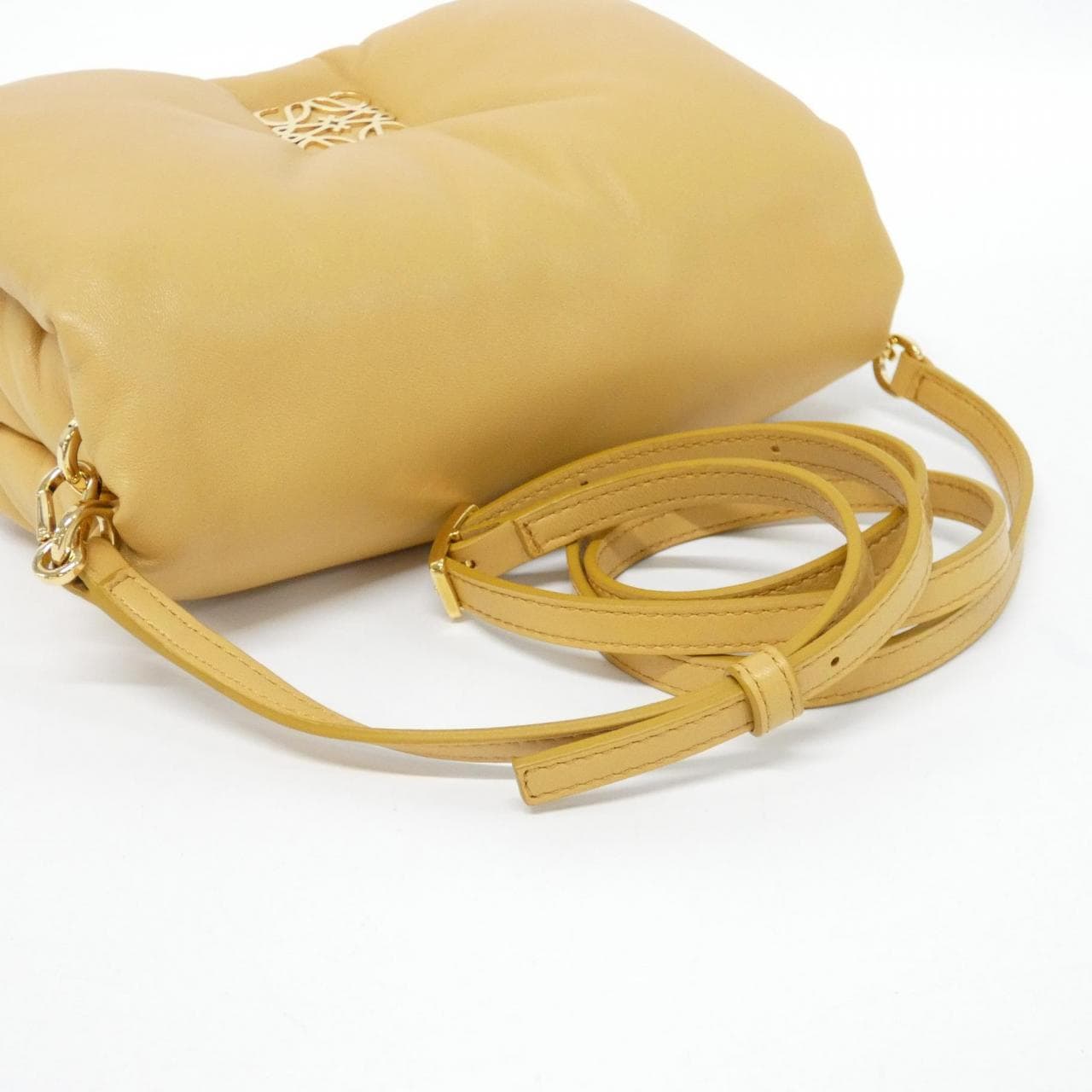 【新品】ロエベ ゴヤ パファー ミニ A896W56X01 ショルダーバッグ