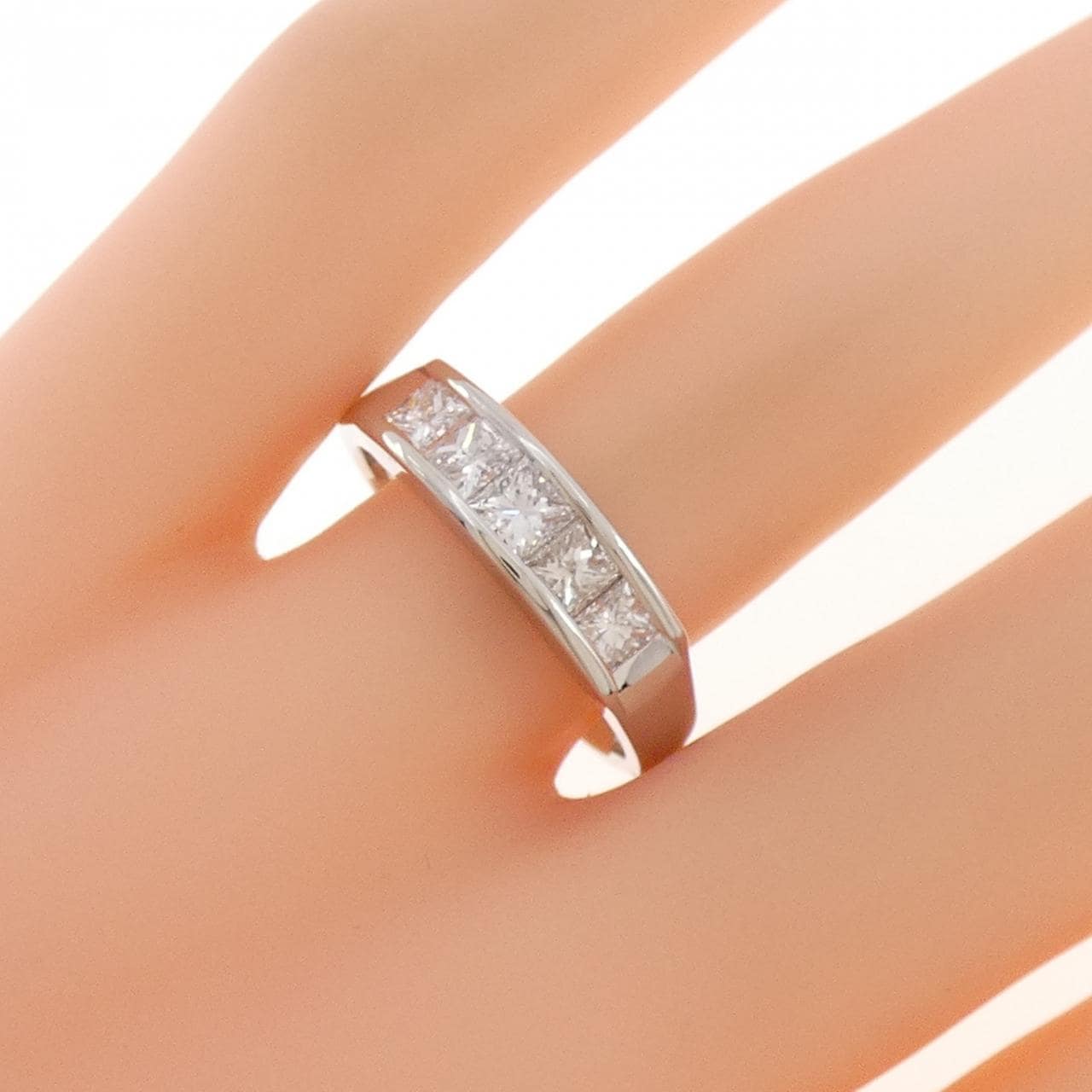 PT900 ダイヤモンド リング 1.00CT