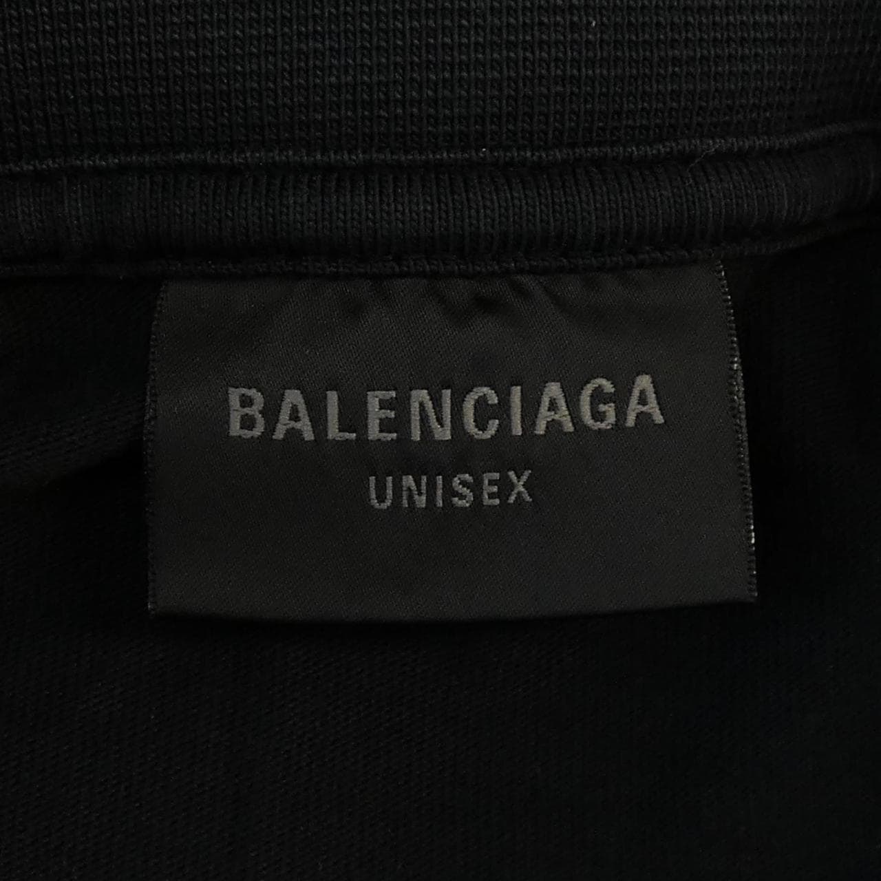 バレンシアガ BALENCIAGA TAPE TYPE Tシャツ ミディアムフィット 739784 TOVA9 UNISEX Tシャツ