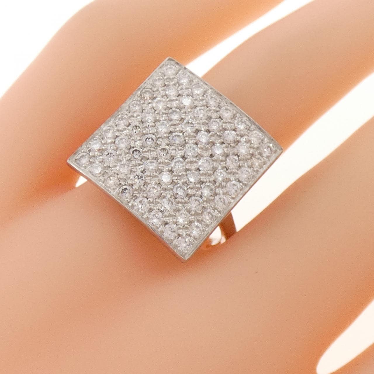 750WG パヴェ ダイヤモンド リング 1.40CT