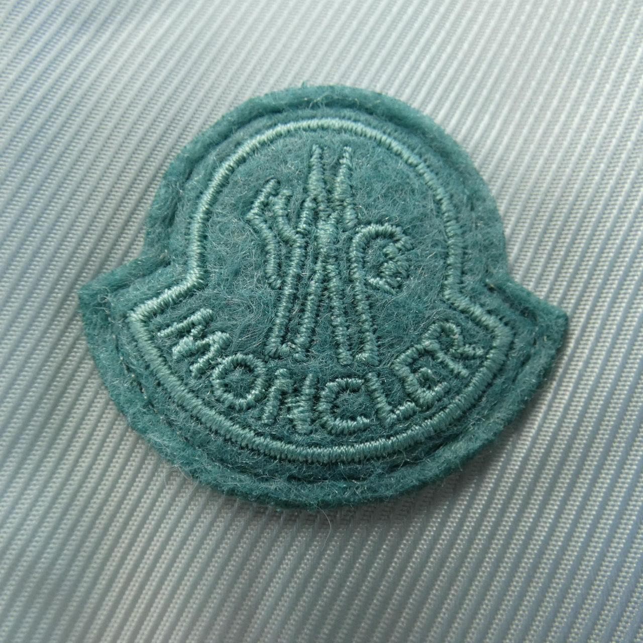モンクレール MONCLER ダウンジャケット
