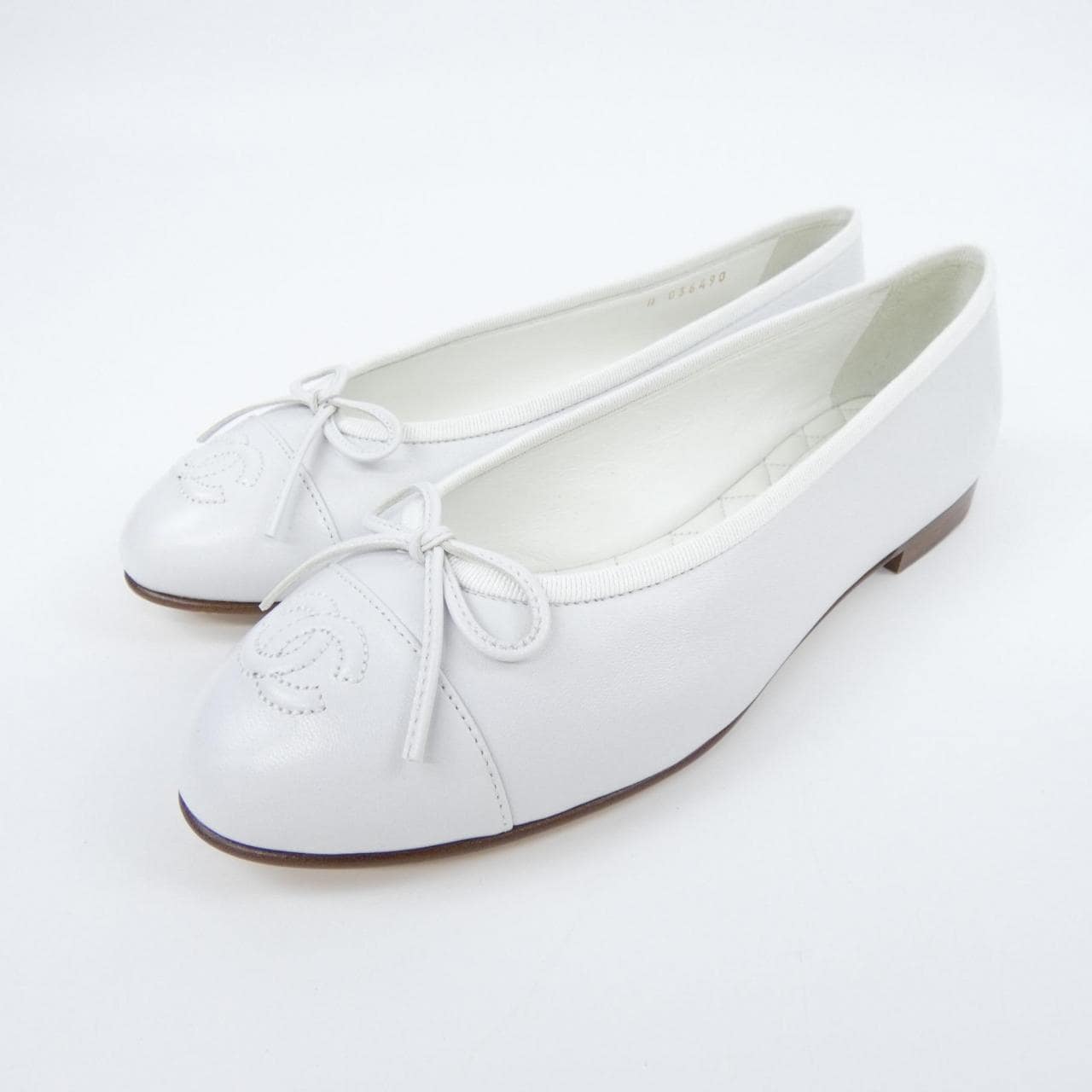 シャネル CHANEL フラットシューズ