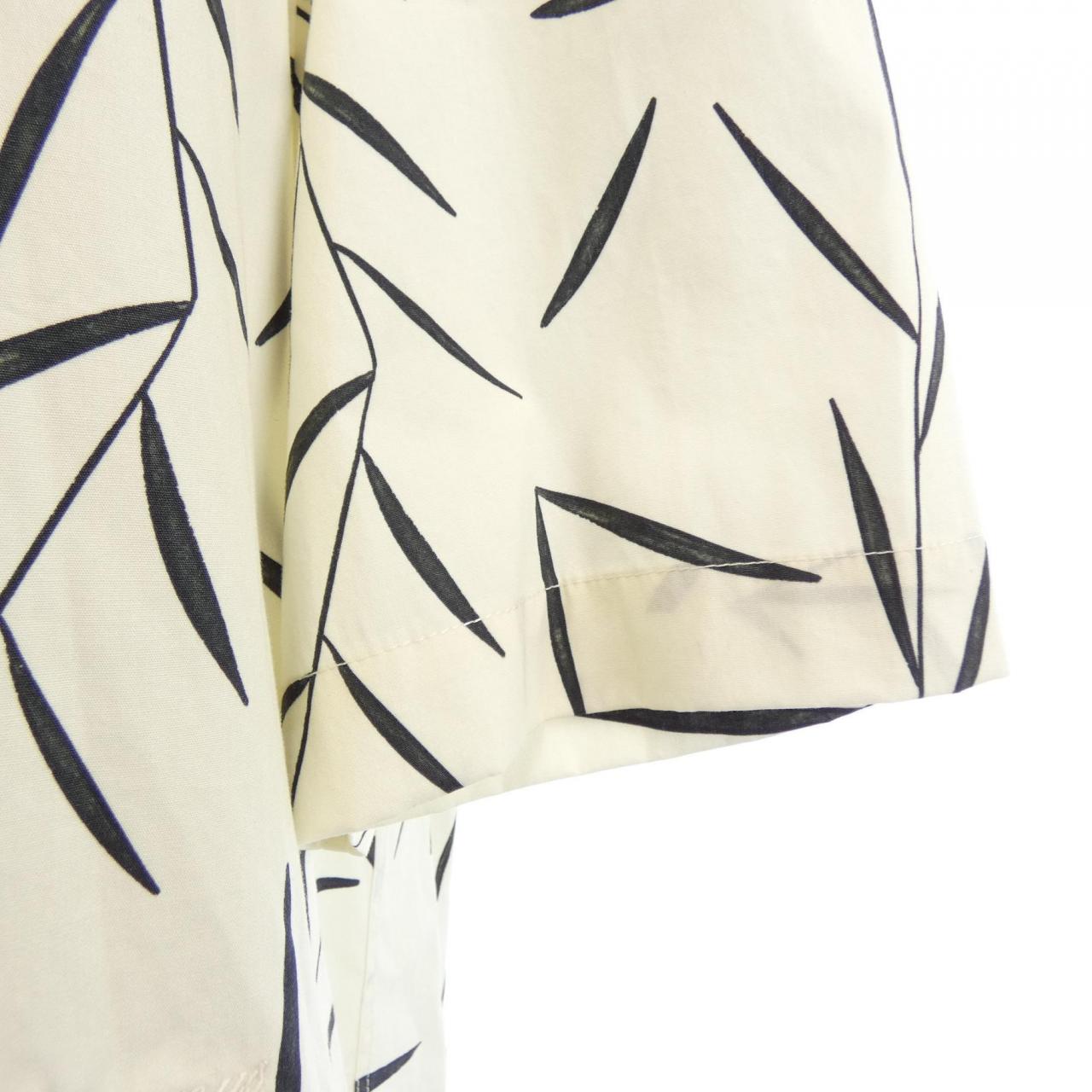 ジャックムー JACQUEMUS SHM00535AW002081KL S／Sシャツ