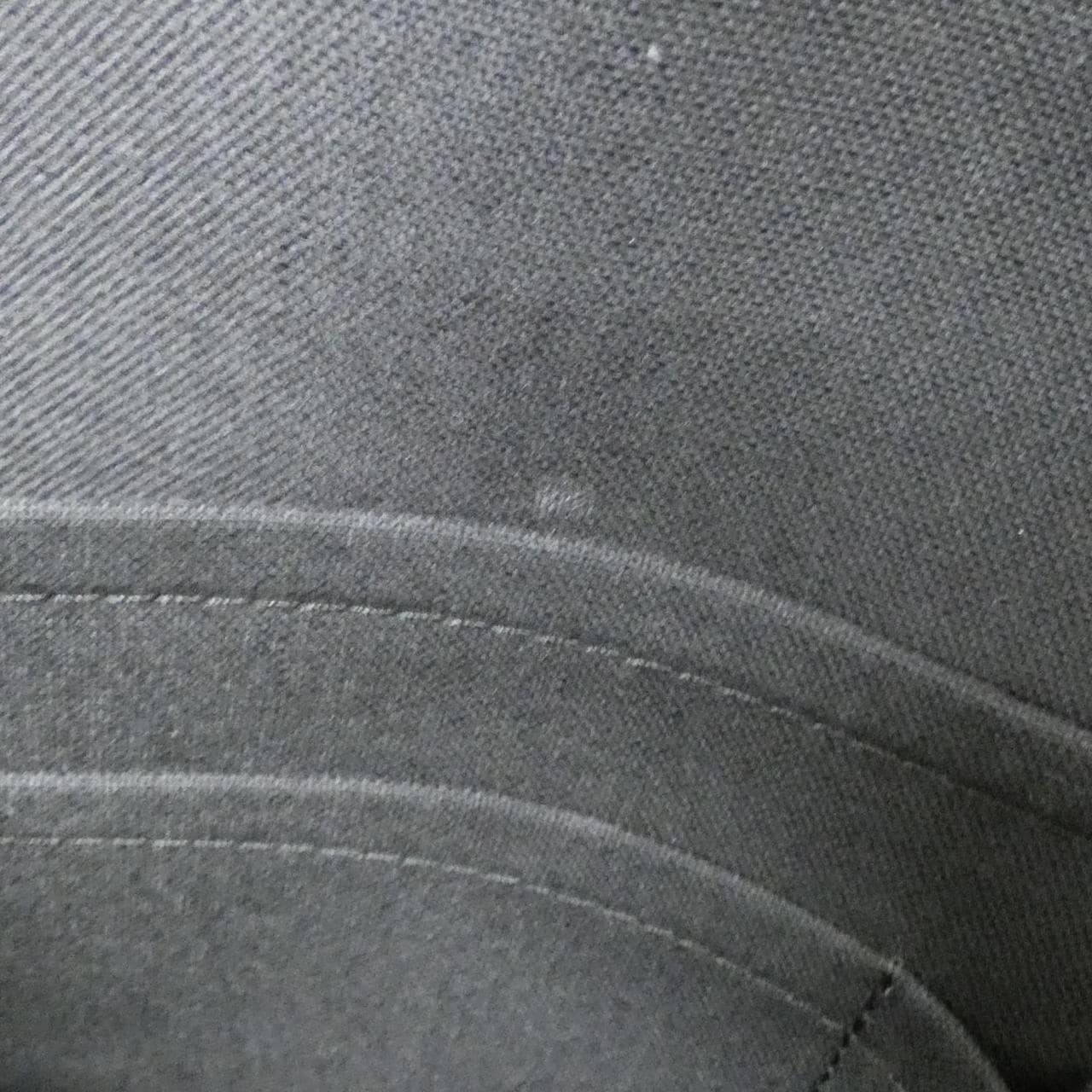 ルイヴィトン ダミエ グラフィット ポルト ドキュマン ヴォワヤージュ N41125 バッグ