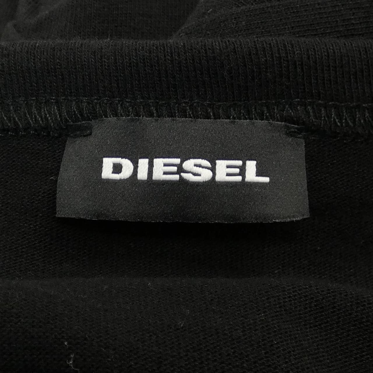 ディーゼル DIESEL Tシャツ