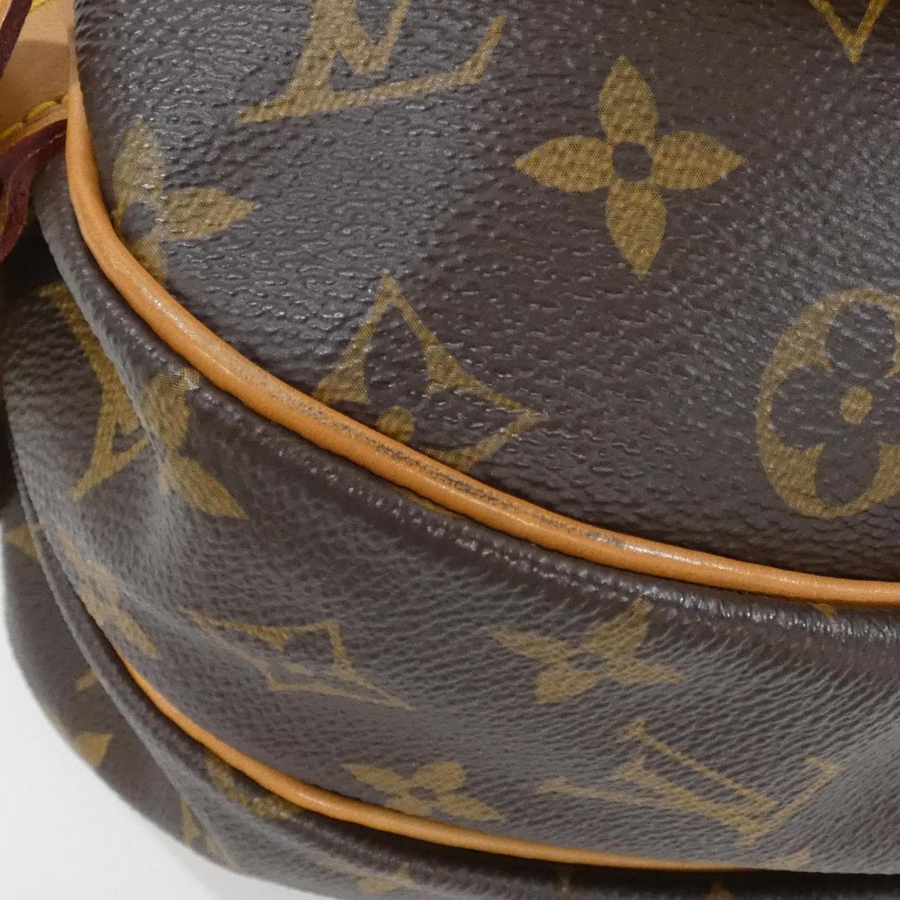 LOUIS VUITTON Monogram Saumur MM M40710 單肩包