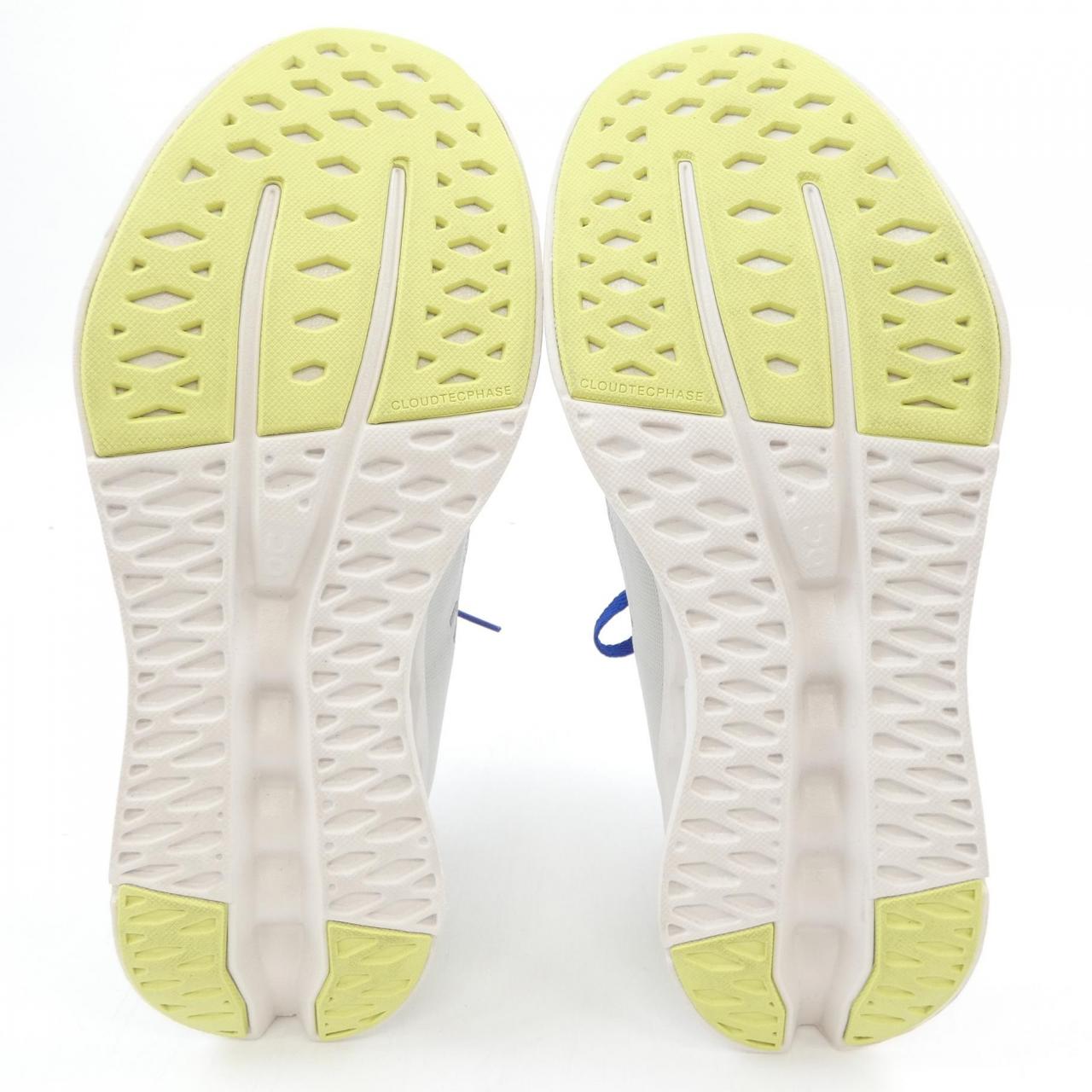 オン On スニーカー