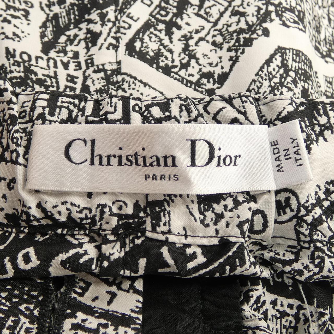 クリスチャンディオール CHRISTIAN DIOR 357P15A2780 ショートパンツ
