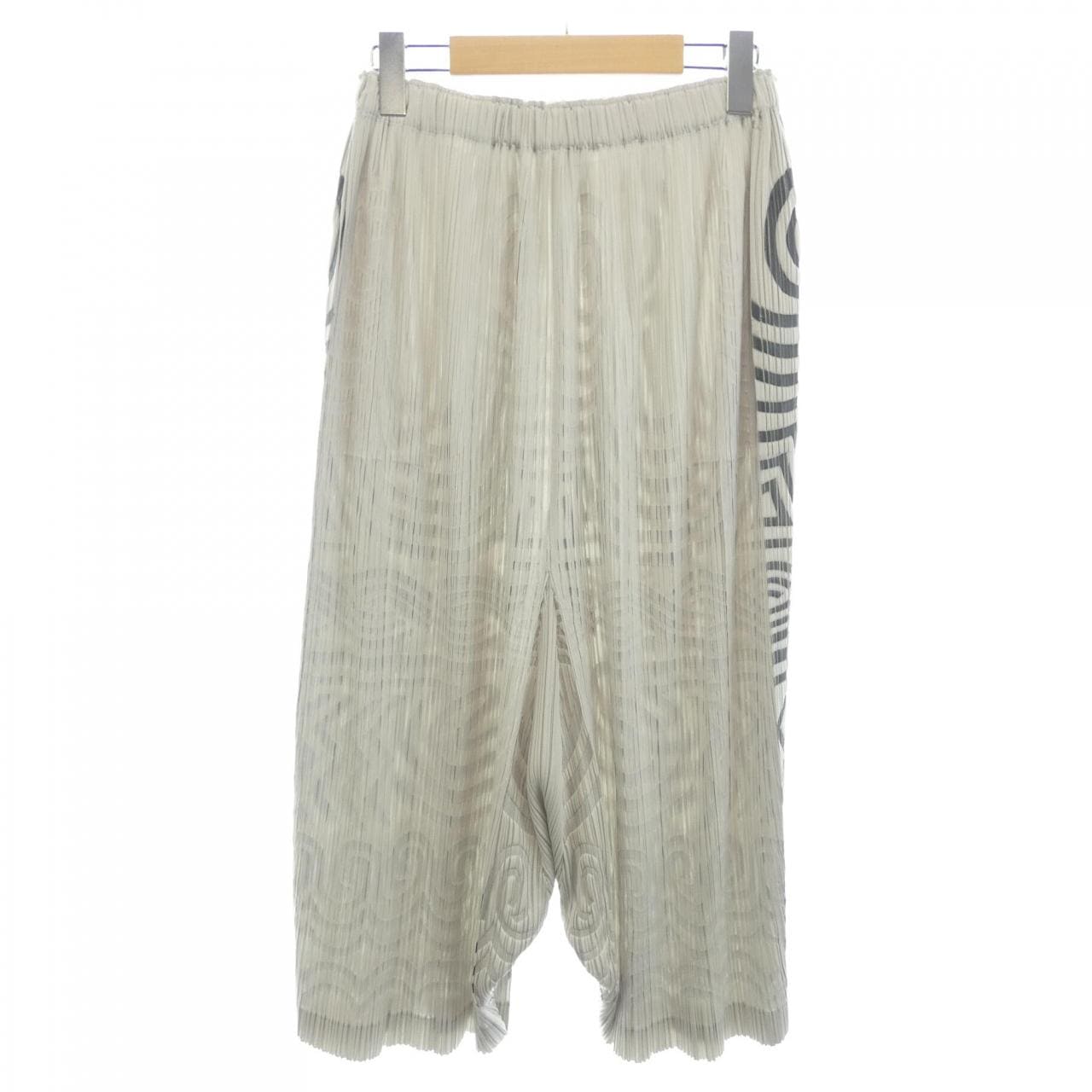プリーツプリーズ PLEATS PLEASE 2016 エンボス PP63-JF711 7571052 パンツ
