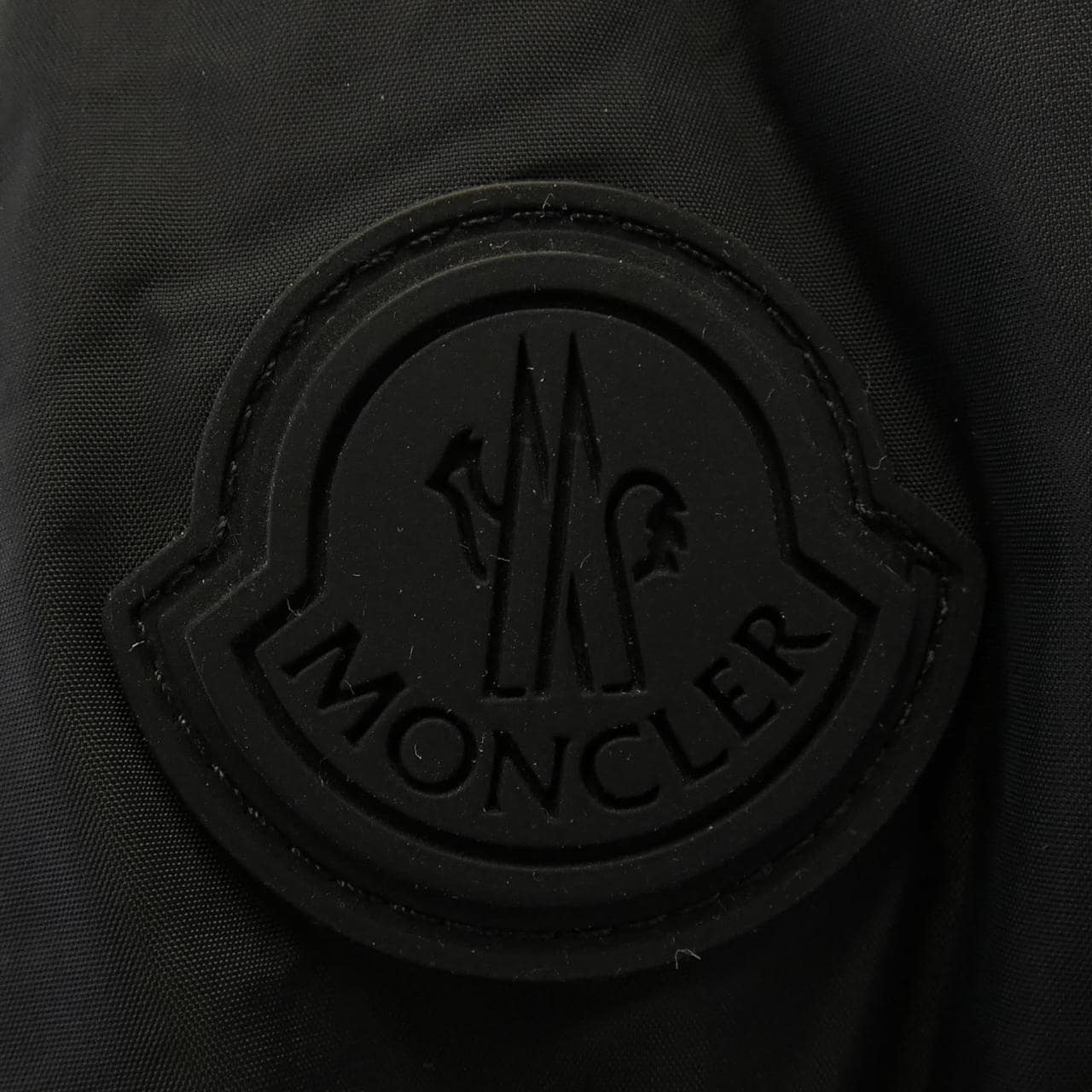 モンクレール MONCLER ダウンジャケット