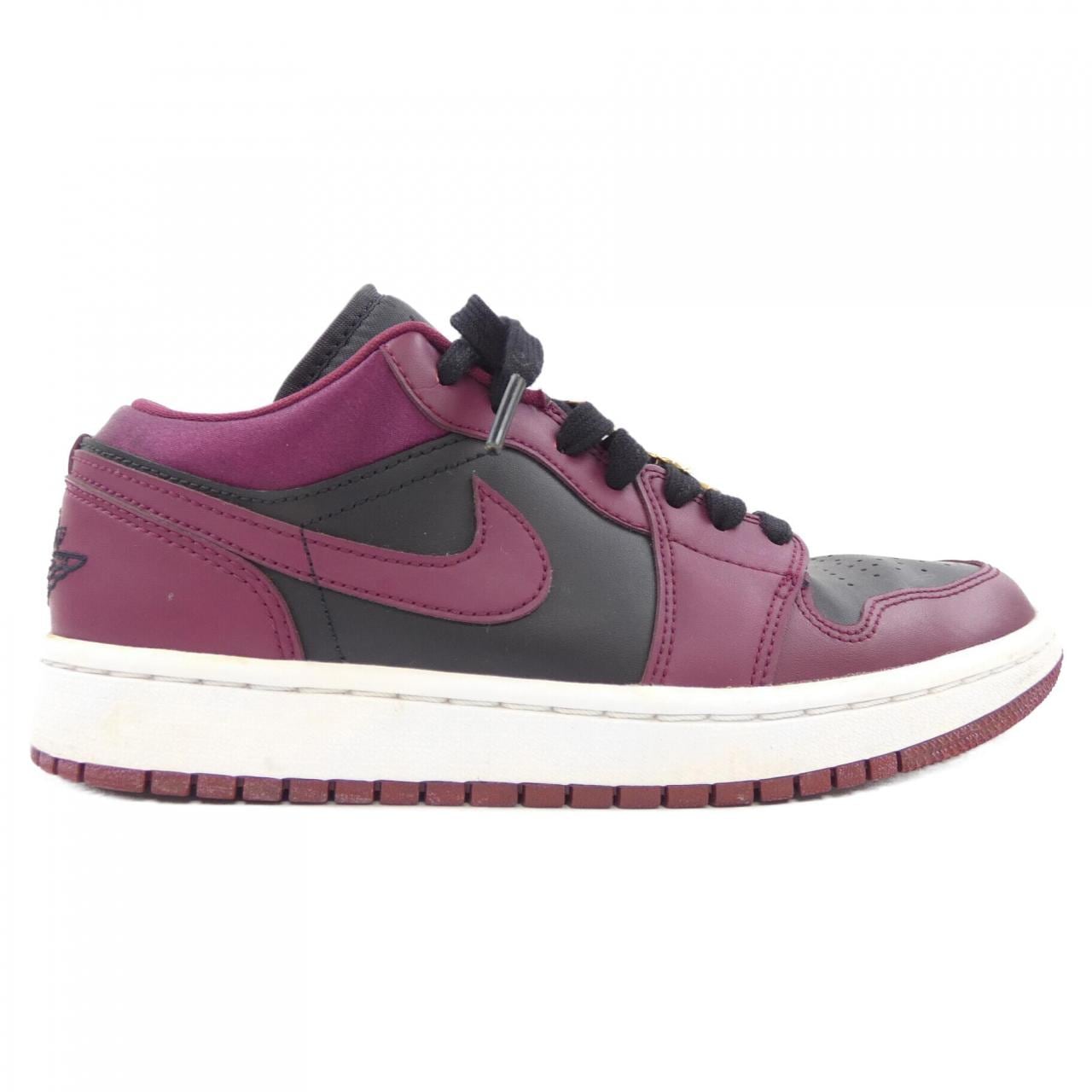 ナイキ NIKE スニーカー