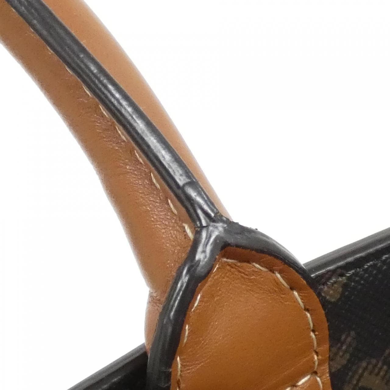 セリーヌ スモール バーティカル カバ 191542BZK バッグ