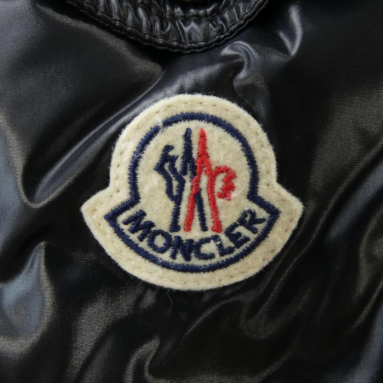 モンクレール MONCLER ダウンジャケット