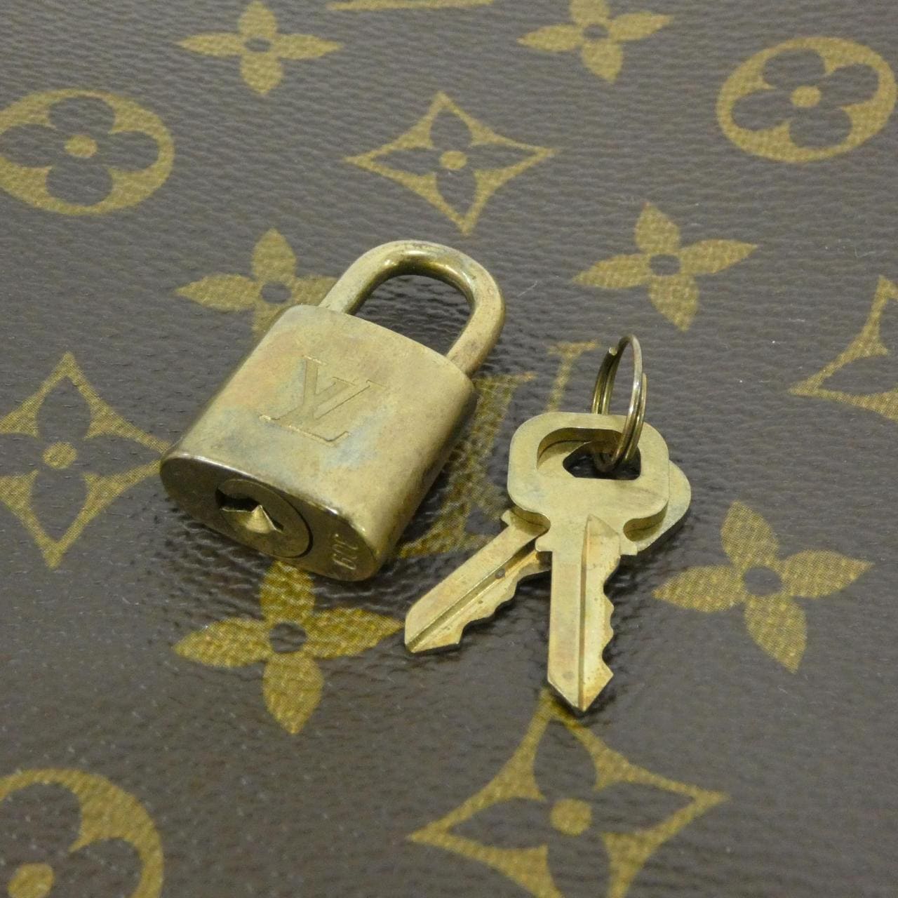 ルイヴィトン モノグラム エクスカーション M41450 バッグ