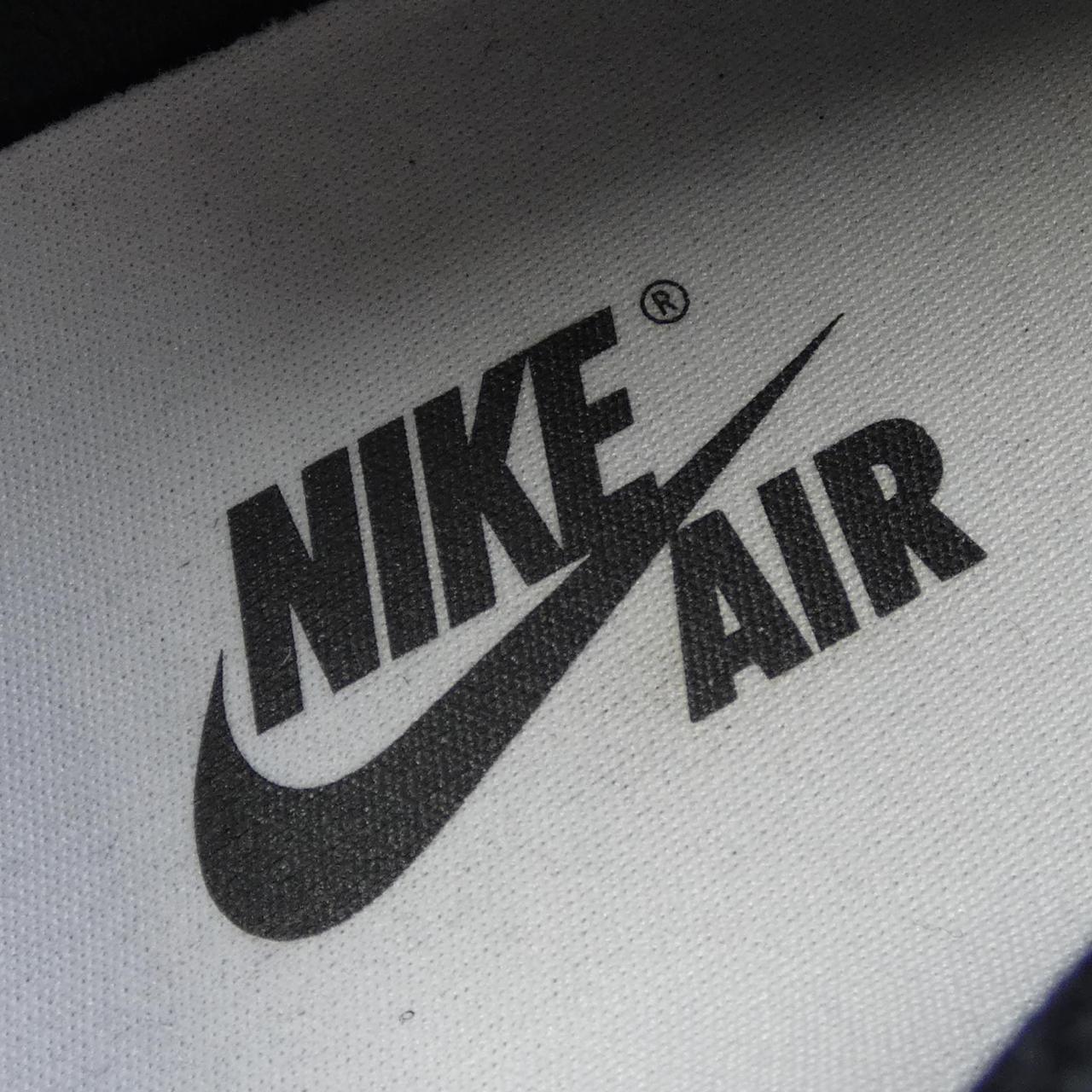 ナイキ ジョーダン NIKE JORDAN スニーカー