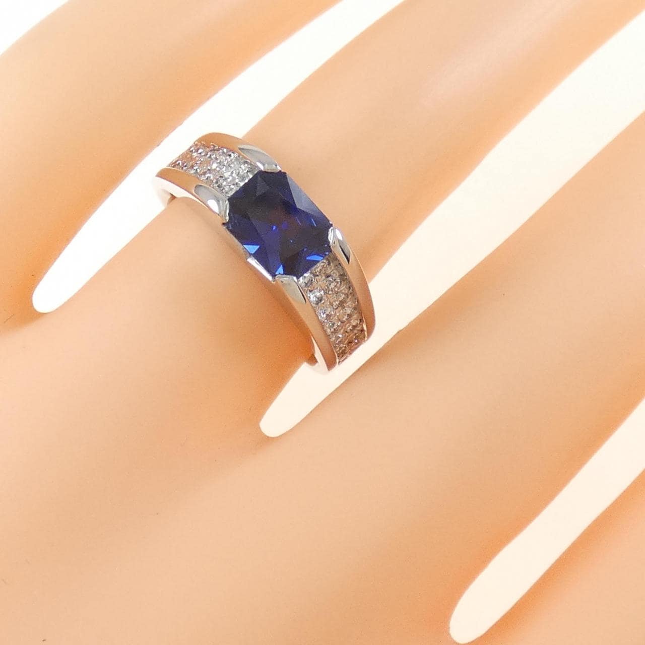 PT サファイヤ リング 0.97CT