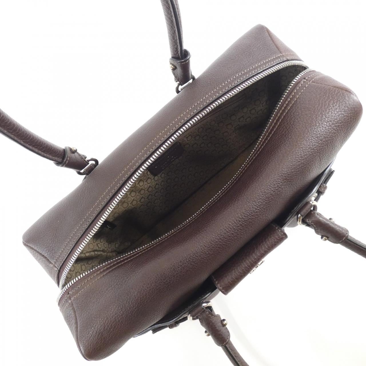 サルヴァトーレフェラガモ バッグ