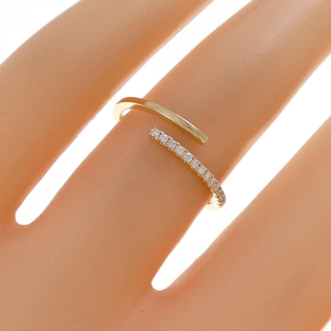 アーカー ティナレイ リング 0.05CT