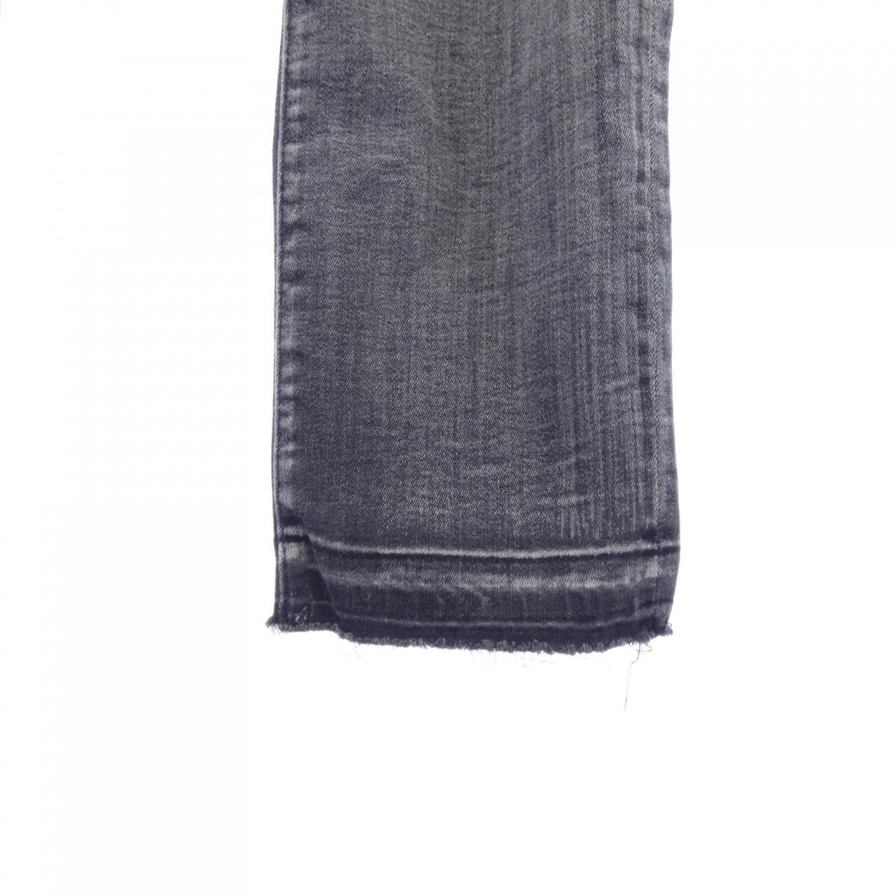 ディースクエアード DSQUARED2 S74LB1389 ジーンズ