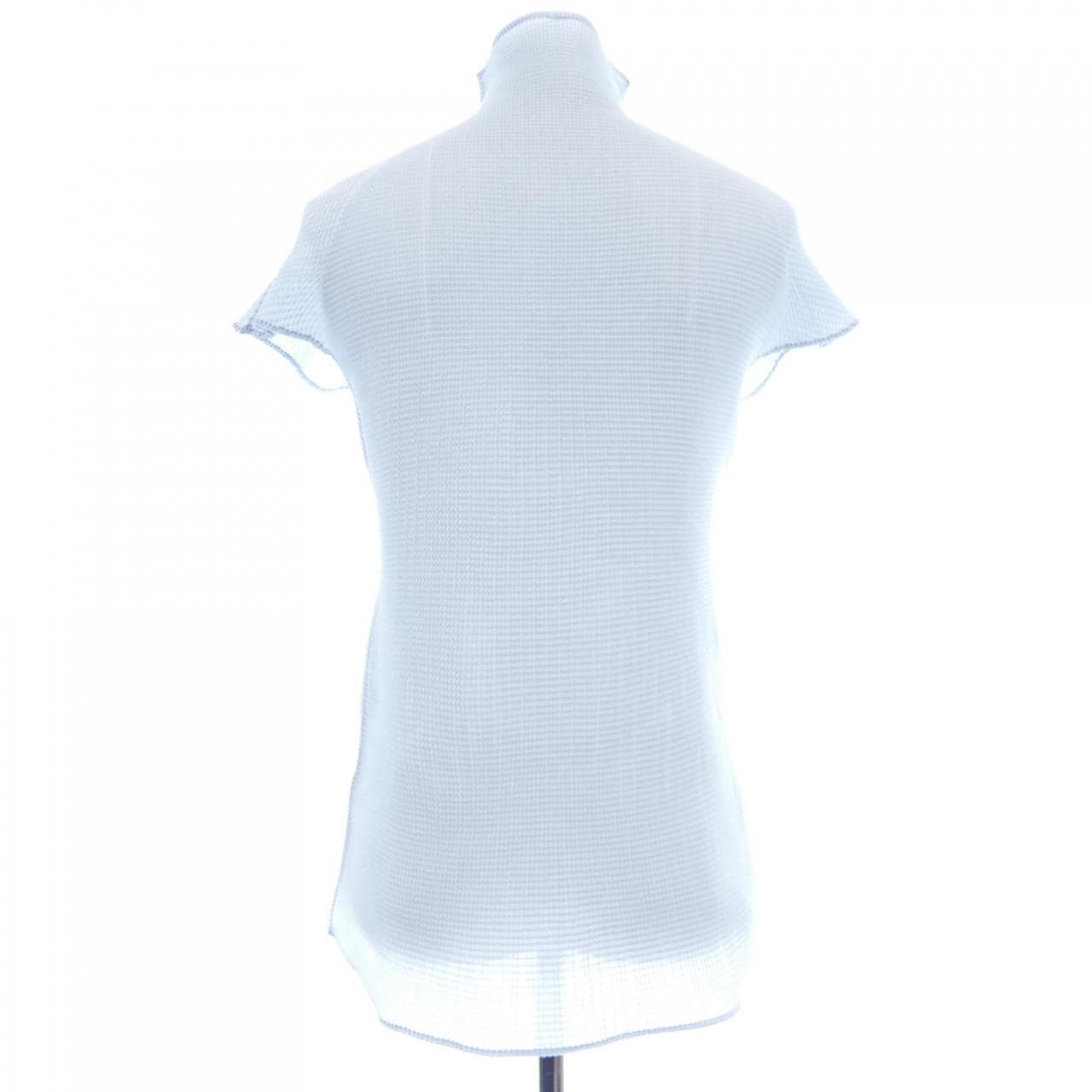 イッセイミヤケ ISSEY MIYAKE トップス