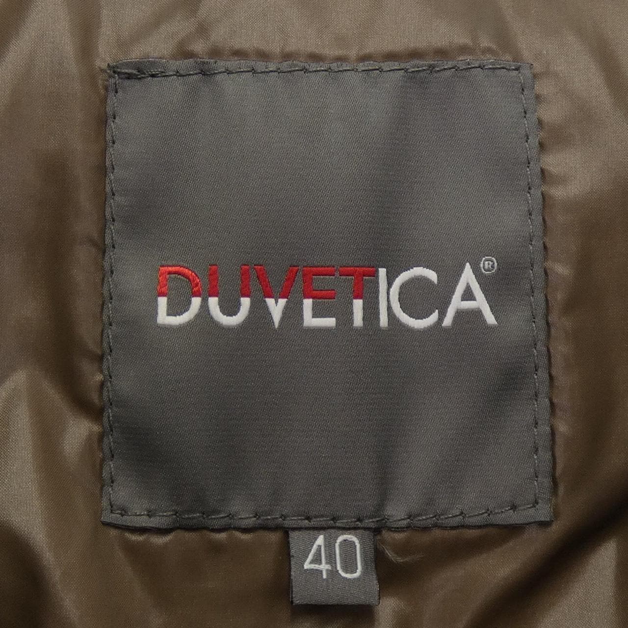 デュベティカ DUVETICA ダウンジャケット