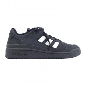 アディダス ADIDAS スニーカー