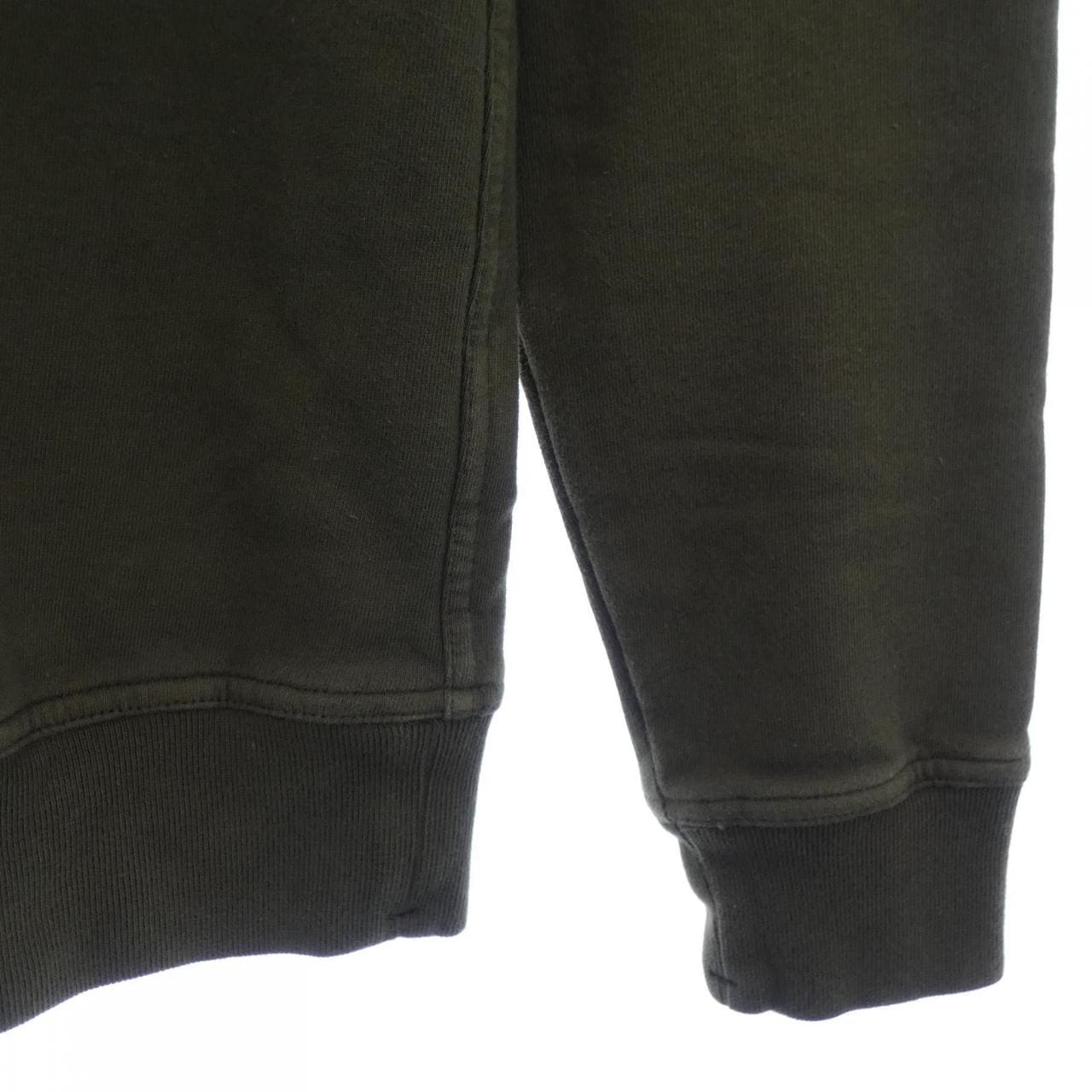 ストーンアイランド STONE ISLAND スウェット