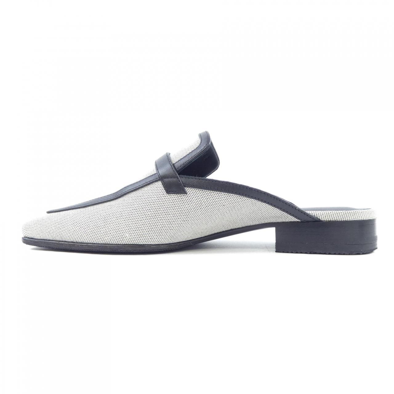 エルメス HERMES グルーピー GROUPIE パリバックル 231052Z サンダル