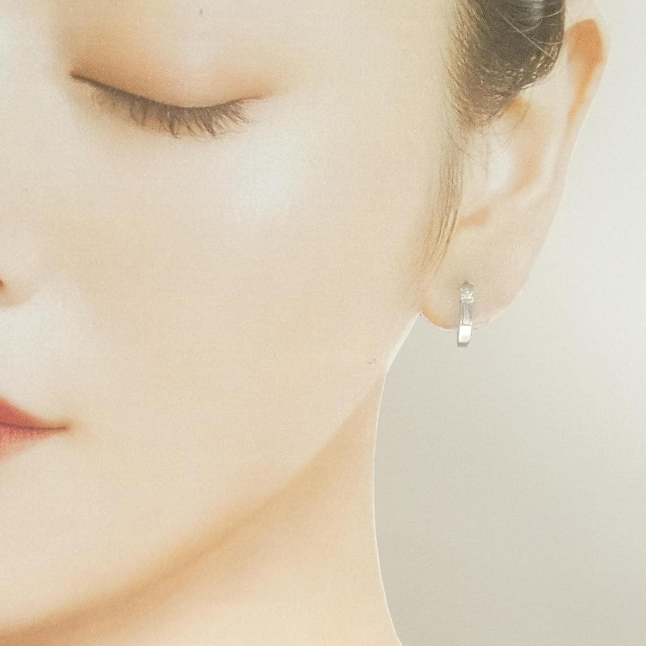 K18WG ダイヤモンド フープ ピアス 0.30CT