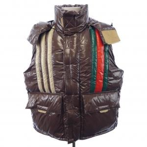 グッチ GUCCI ADIDAS 713715 ZAHET ダウンベスト