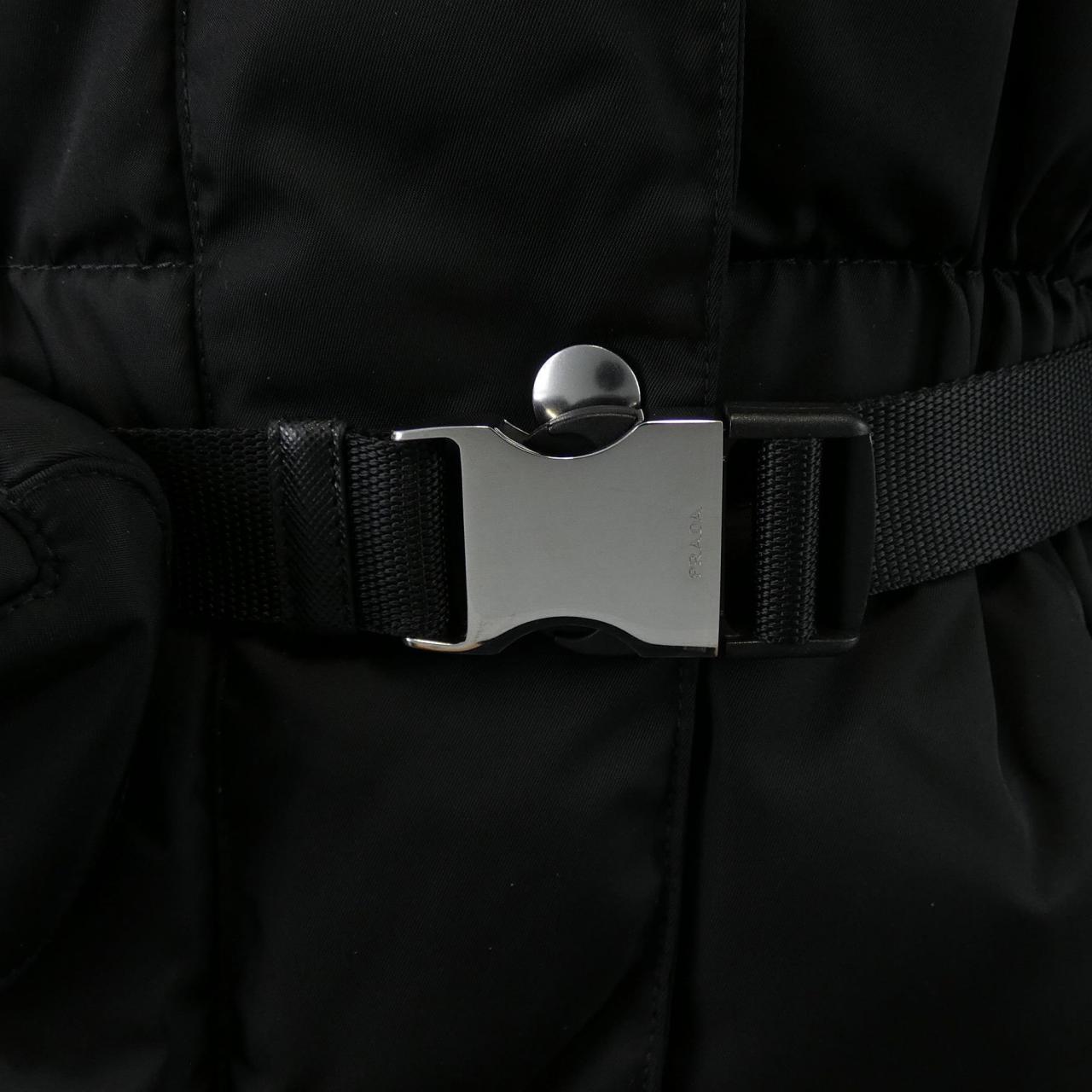 プラダ PRADA トライアングルロゴ 29X966 SOOO 1WQ8 ダウンジャケット