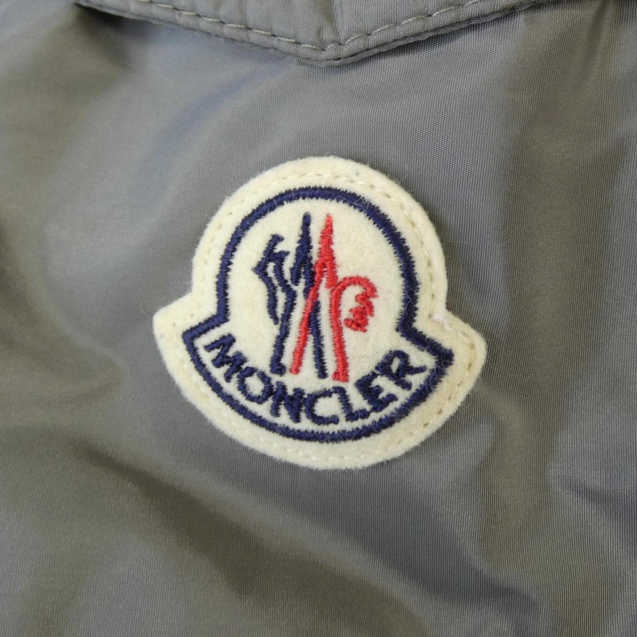 モンクレール MONCLER POILIOT ダウンジャケット