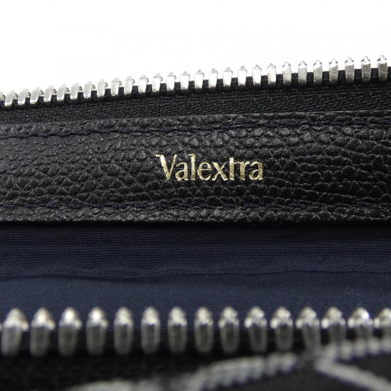 ヴァレクストラ VALEXTRA BAG