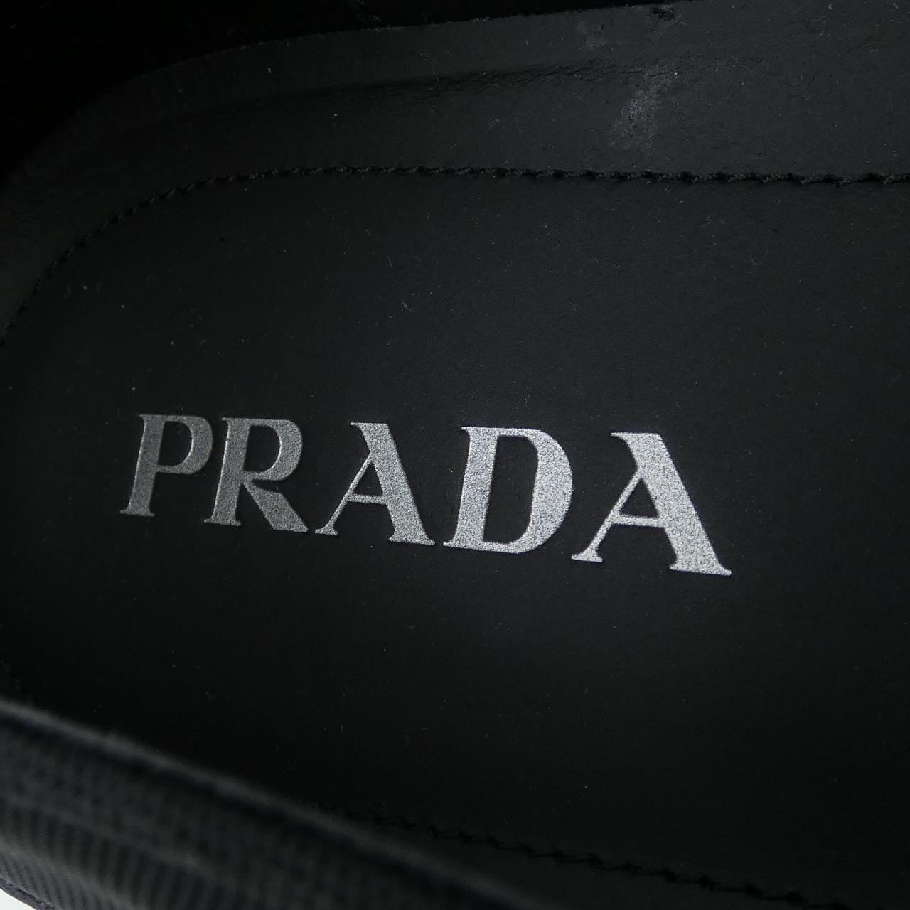 プラダ PRADA スニーカー