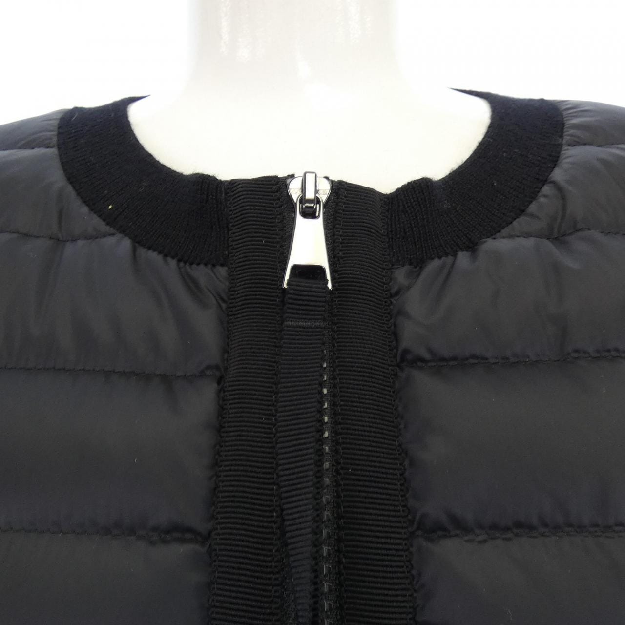 モンクレール MONCLER 20939B51000 ダウンジャケット