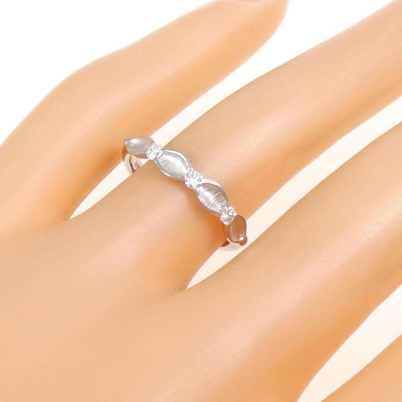 PT900 ダイヤモンド リング 0.15CT