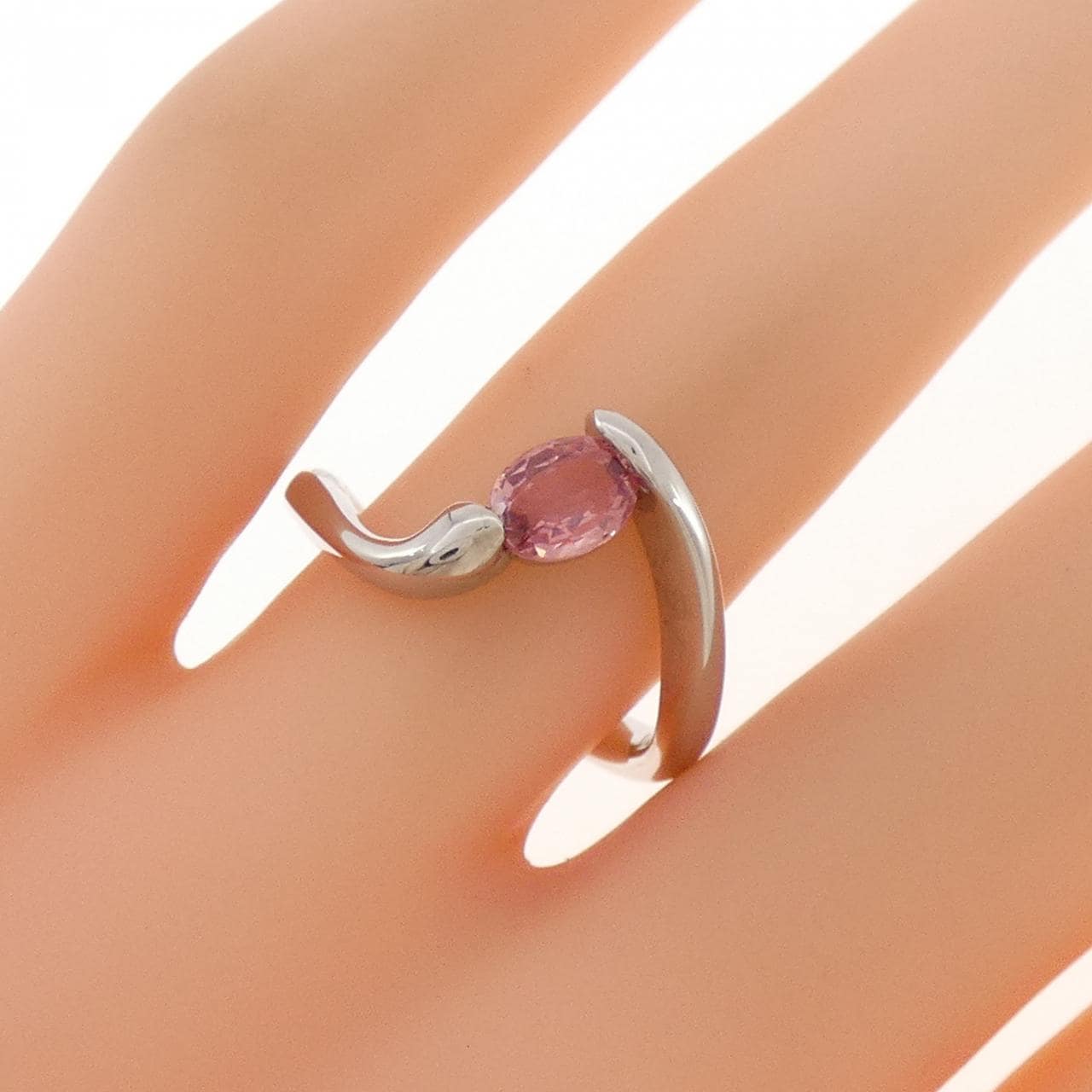 PT900 パパラチアサファイヤ リング 0.670CT