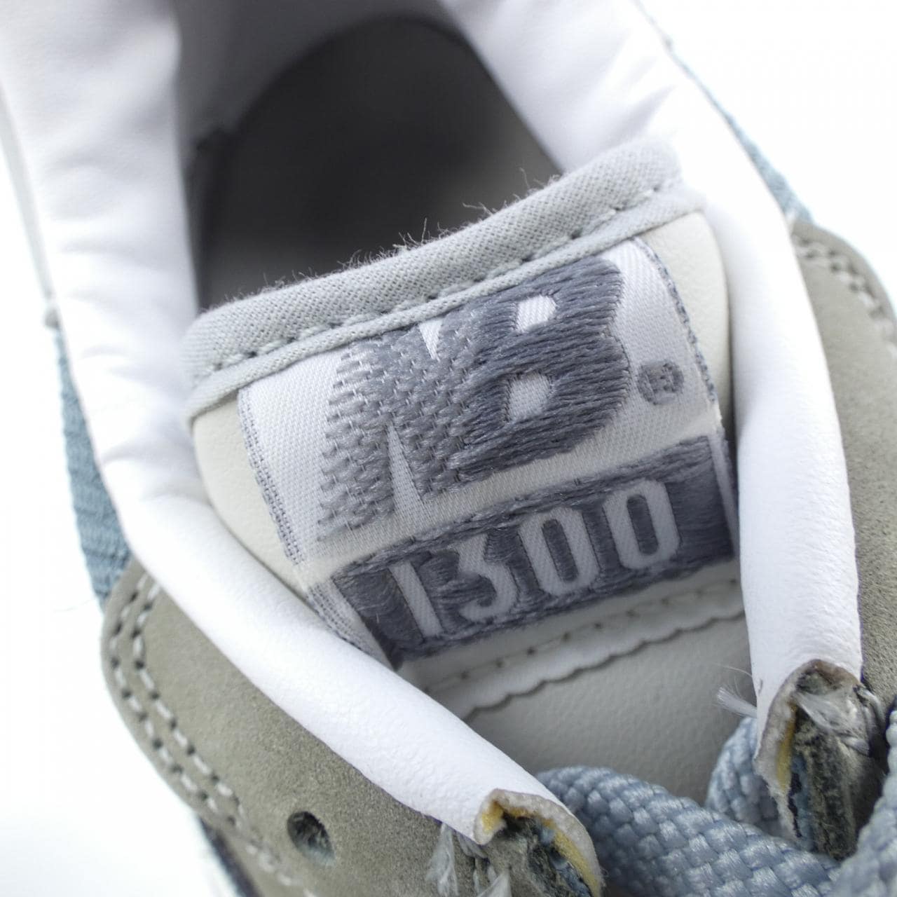 ニューバランス NEW BALANCE M1300JP3 スニーカー